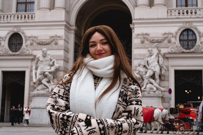 1.5 Hour Cinematic Style Portrait Photoshoot and Tour in Vienna - Hofburg Palace: Gates, Yards, and Horse Carriage Charm