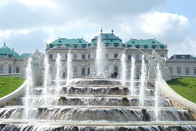Belvedere Palace and Museum Tour - Who should book this Belvedere tour—and who might skip it