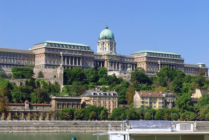 Budapest private day trip from Vienna - Citadella on Gellért Hill: The Panoramas You Actually Came For