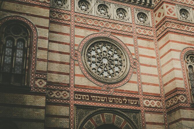 Budapest Unveiled Exclusive Day Tour - Ramazuri lunch break and the Setany promenade: tasting Hungary without losing momentum