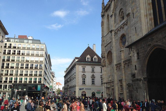 eBike Vienna 90min guided tour - use ebike for the whole day - Potential Downsides: Pacing, Photos, and the Weather Factor
