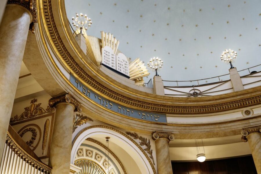 Jewish Vienna: City Synagogue Guided Tour - The Guide Experience: Community Ties and the Feel of a Real Conversation