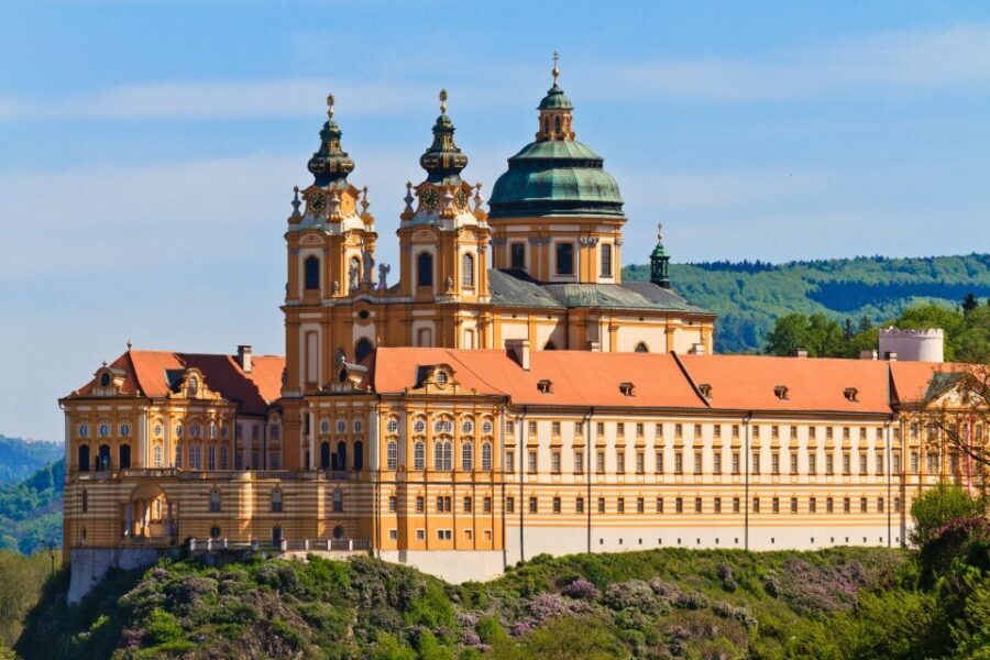 Melk, Hallstatt and Salzburg Private Tour - Pacing with an English-speaking driver: where the real value shows up