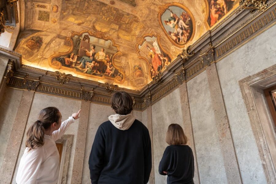 Palais Lobkowitz Audio Guide Tour - Eroica Hall and Beethoven: why the first performance detail matters