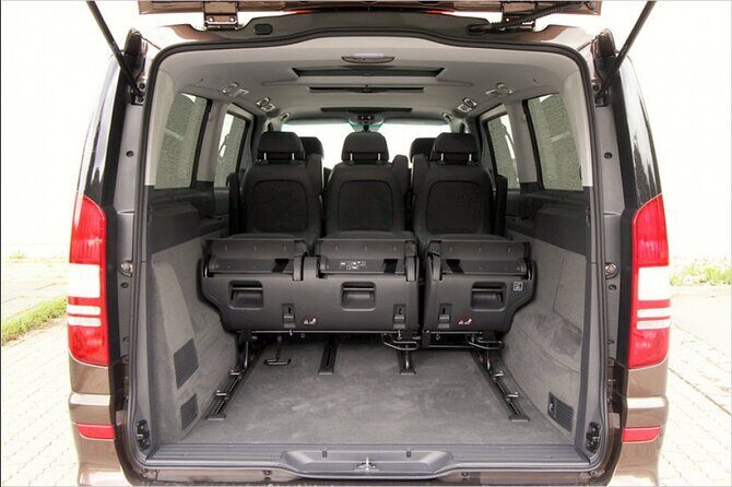 Private airport transfer in Vienna for up to 8 people in minibus - The Real Value: Pickup That’s Designed for Your Arrival Day