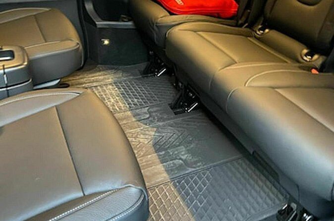 Private airport transfer in Vienna for up to 8 people in minibus - Comfort Details You’ll Notice More Than You Think