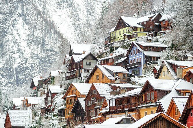 Private Christmas Market Tour to Hallstatt & Salzburg from Vienna - Hallstatt’s Christmas vibe: lakeside beauty with real walking time
