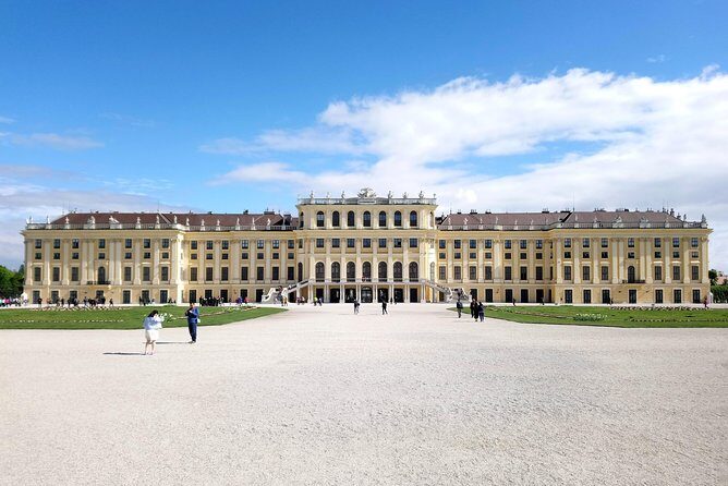 Private Schönbrunn Palace and Gardens Tour - Who should book this private Schönbrunn tour?