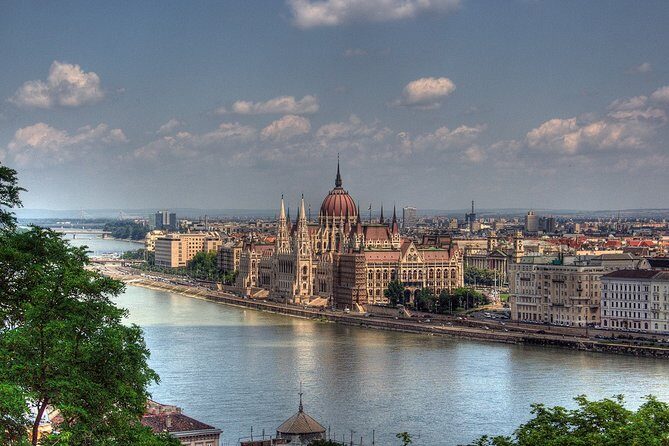 Private tour of Budapest with transfer from Vienna, Local Guide - The free-time block: how to use it well (without getting stranded)