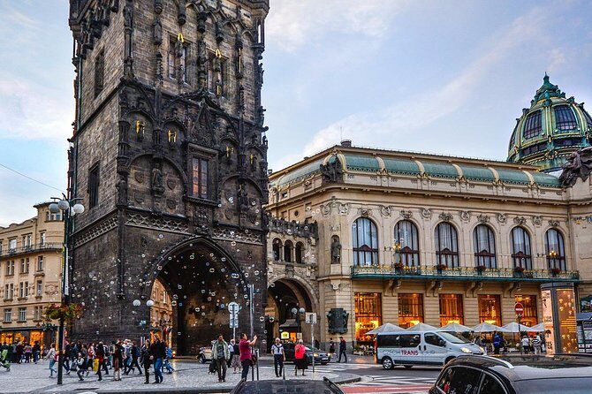 Private Transfer from Vienna to Prague with 1 hour Stop in Kutna Hora - What to know about tickets and food