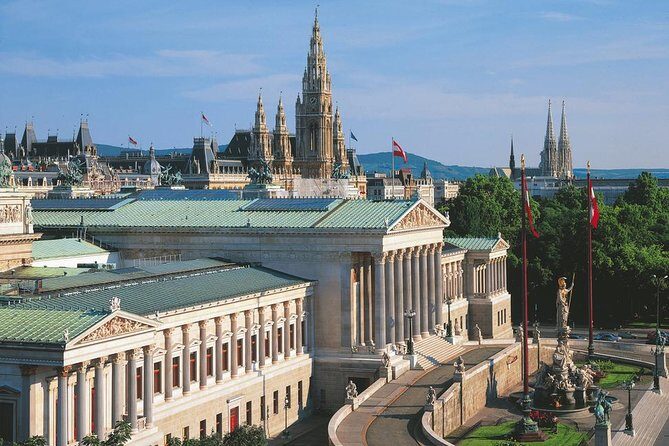 Schoenbrunn Palace Skip-The-Line and Vienna Highlights Private Tour - Why This Tour Starts With Schönbrunn (and the Right Timing)