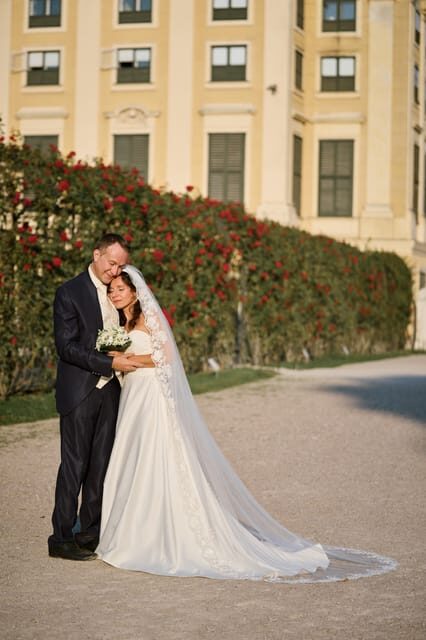 Schönbrunn Palace Private Photoshooting tour - Price and value: $318 per group up to 10 people