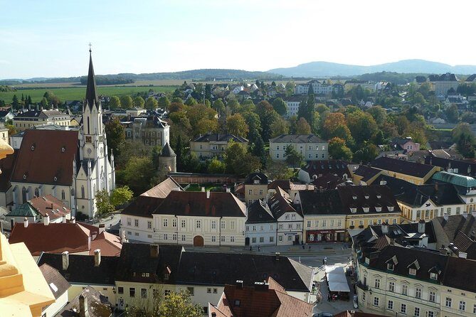Small Group Day Trip to Salzburg and Melk from Vienna - Getting to Wachau Valley: the ride that sets the mood