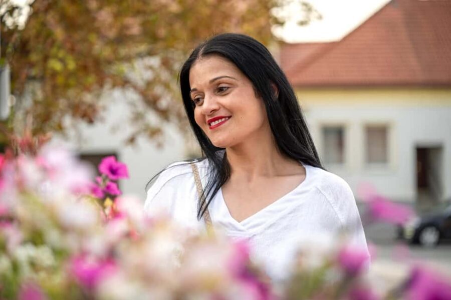 Vienna: Authentic Professional Photography Tour - Practical tips to get the best photos in Vienna