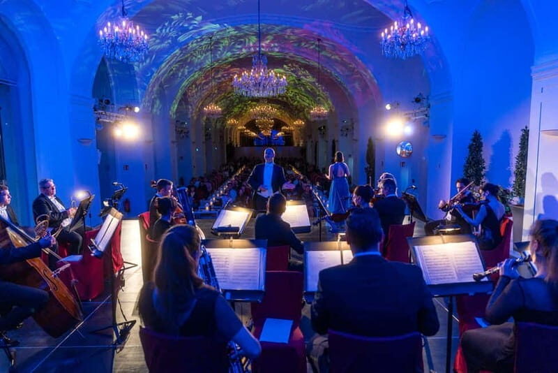 Vienna: Mozart and Strauss Concert at Schönbrunn - Intermission breaks: bar and Orangery garden