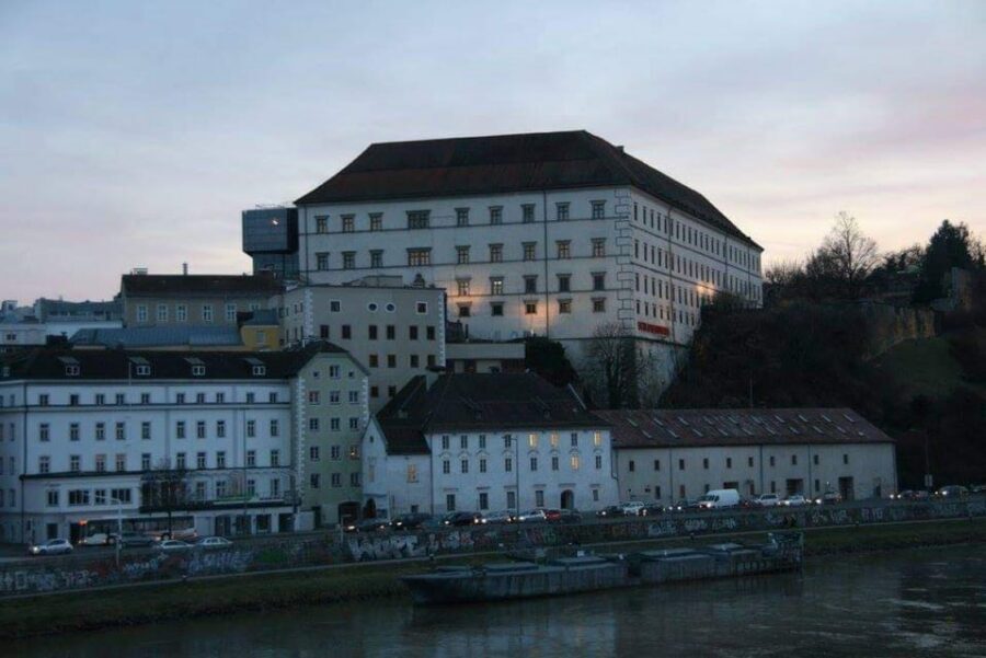Vienna: Private tour Mauthausen and Linz - Key things that make this tour worth your time