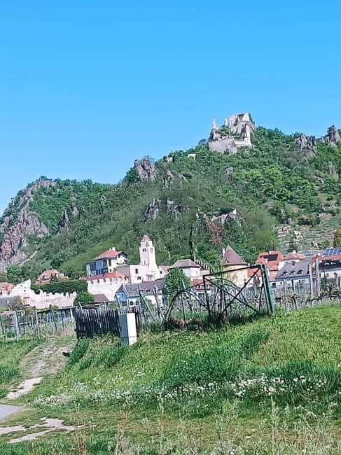Vienna: Private Wachau tour to Dürnstein and Melk - Why the Wachau valley day trip feels different with a private SUV