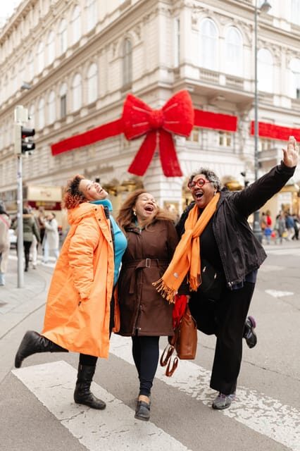 Vienna: Professional Photoshooting - Timing and weather: dress for real Vienna, not a postcard