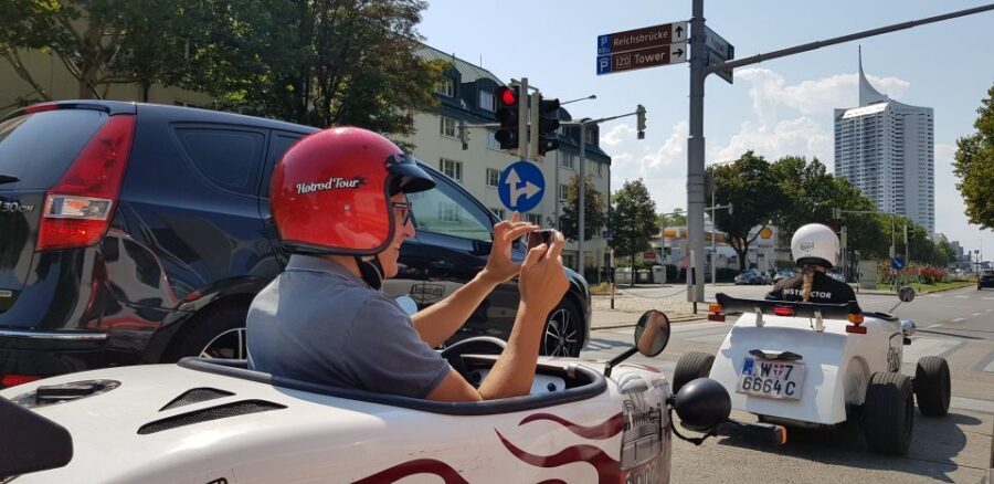 Vienna: Sightseeing Tour in Hotrod - Hofburg Palace and the Heroes’ Square photo moment
