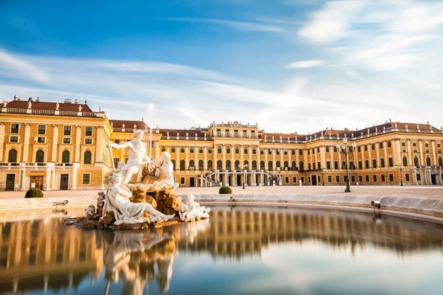 Vienna: Skip-the-Line Schonbrunn Palace Private Tour - Inside Schönbrunn Palace: how the rooms tell the Habsburg story