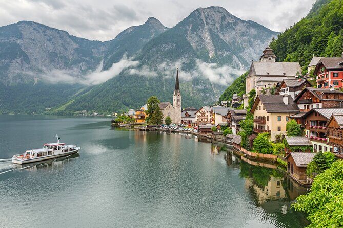 Vienna: small group tour Hallstatt with skywalk, boat, mine - The real vibe of this Vienna to Hallstatt small-group route