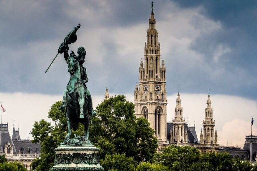 Vienna: World War II Historical Walking Tour - Why the Tour Begins Next to Vienna’s Opera House