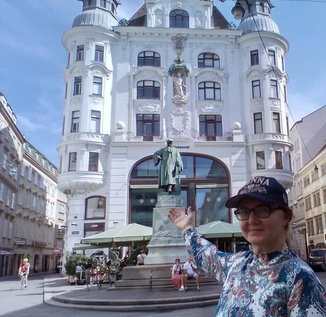 Vienna's Highlights in two hours (two options) - Meeting at Stubentor: simple start, clear expectations